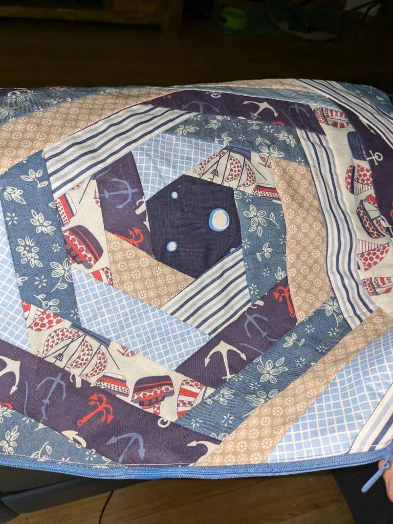 PXL 20240806 094924912 Patchwork Kissen Himmel Wasser Strand scaled