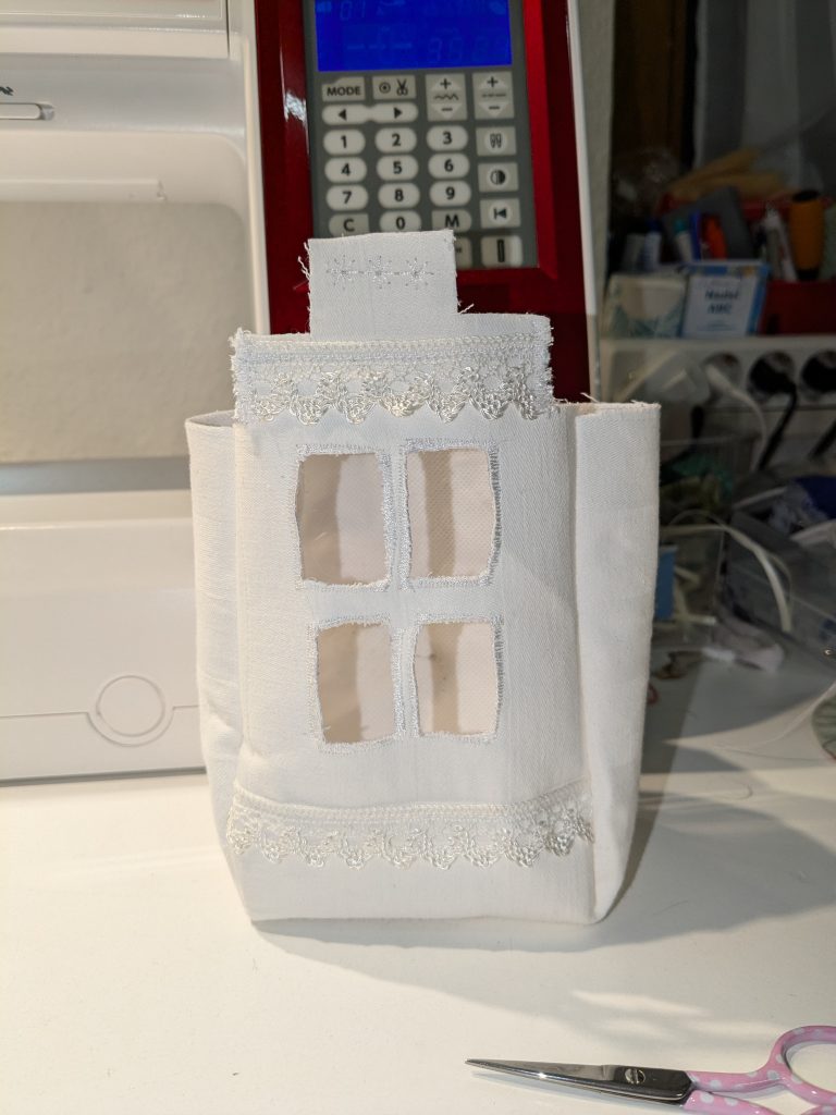 PXL 20241202 213200791 Lichthaeuschen Dez 2024 scaled